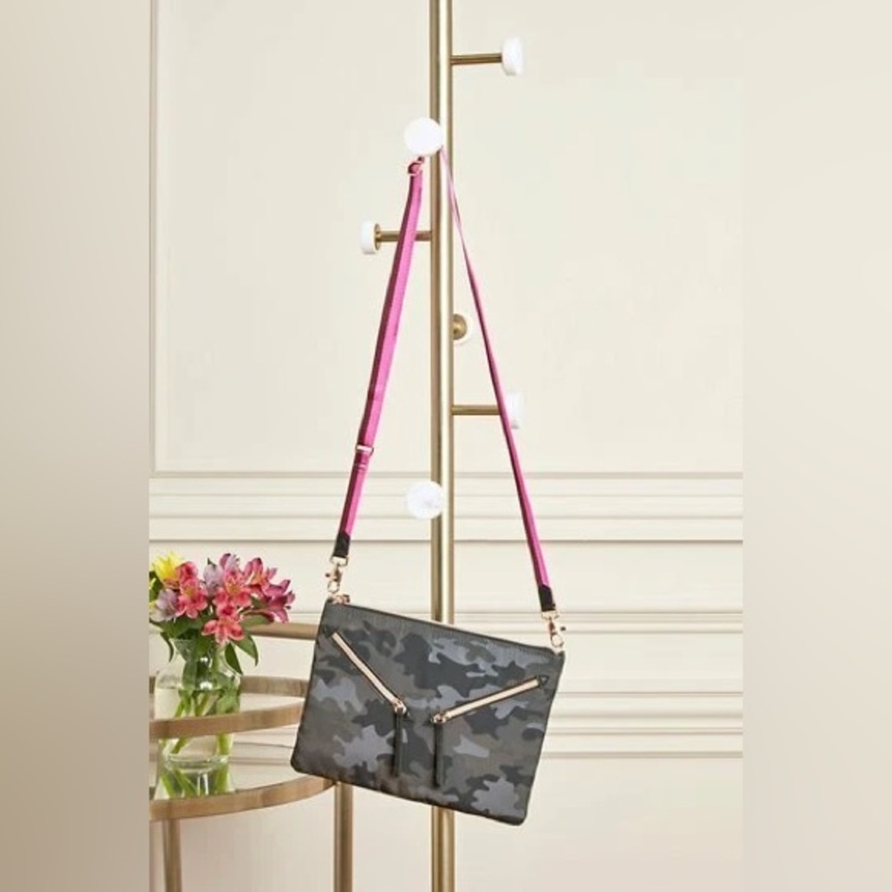 Stella & Dot Lady Boss Crossbody Bag